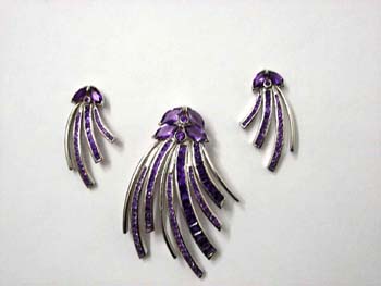 Online wholesale jewelry supply company export decorative jewelry 